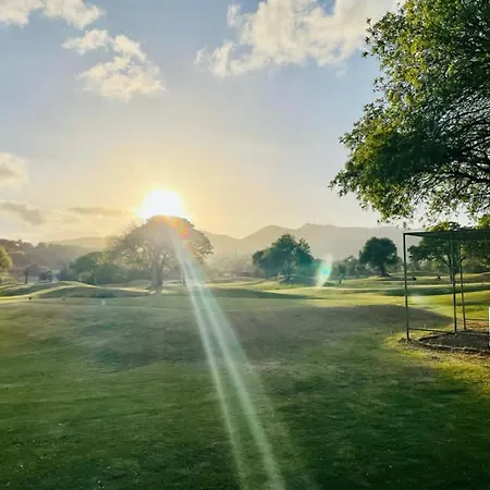 Regnum Golfvilla Vila *